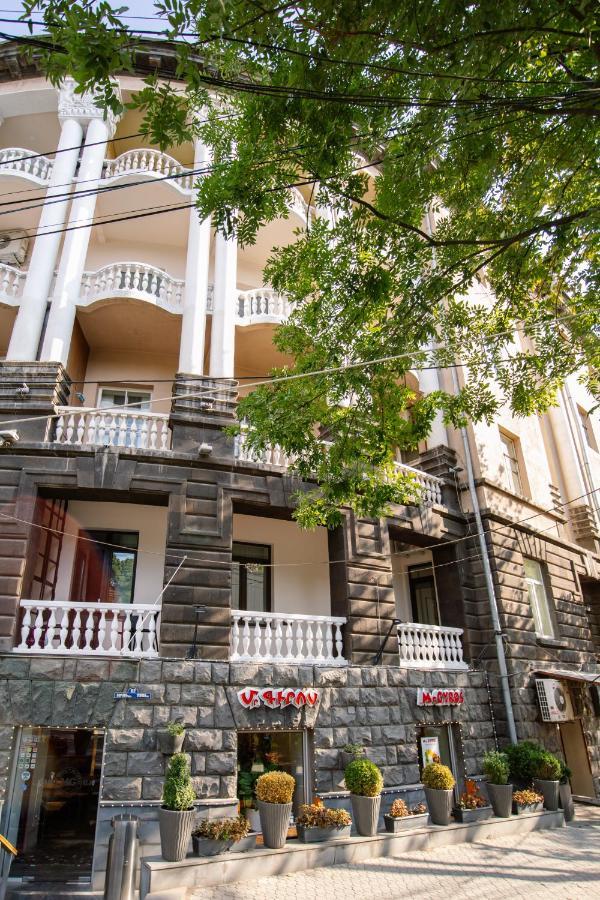 Hotelise L Pillar Apartment Yerevan Exterior photo